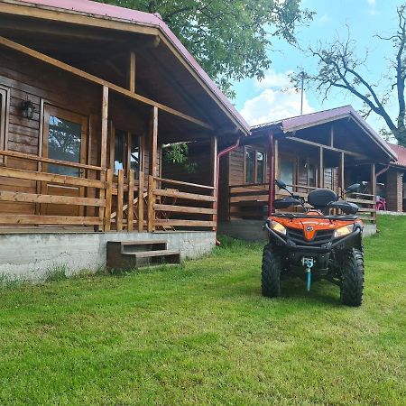 Вилла Cabanutele Din Lemn Chiscau Экстерьер фото